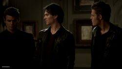 3x13-Bringing-Out-the-Dead-damon-salvatore-28822558-1280-720