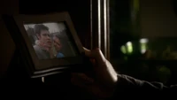 TVD412-079-Jeremy-Elena-Photo~Kol.png (1.82 MB)