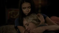 TVD205-148-Elena-Caroline.png (1.8 MB)