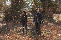 2x17 Know Thy Enemy-Bonnie-Jeremy-04.jpg (753 KB)