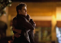 1x21 Isobel-Stefan~Elena