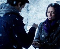 Tumblr nlijcsJBYs1uqc35no5 250.gif