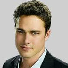 Taylor Kinney The Vampire Diaries Wiki Fandom Cm, date de naissance, couleur des cheveux, couleur des yeux, nationalité.