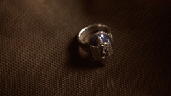 Stefan's ring sales vampire diaries