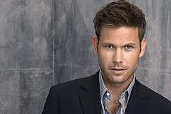 Matt Davis as Alaric Saltzman  Matthew davis, Vampire diaries