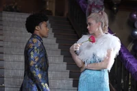 1x06 Mombie Dearest-MG-Lizzie.jpg (323 KB)