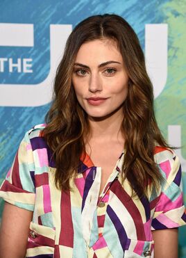 Phoebe Tonkin-CWUpfront2016