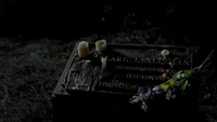 TVD402-187-Alaric-Gravestone.png (1.6 MB)