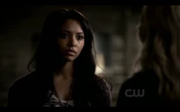 The-Vampire-Diaries-Season-3-Episode-7-Ghost-World-Bonnie-Bennett-has-a-Motorola-Flipside-1.png (352 KB)