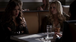 Katherinrebekah4x18