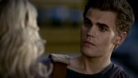 TVD209-055~Caroline-Stefan