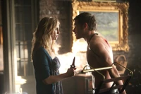 4x18 American Gothic-Caroline-Klaus.jpg (390 KB)