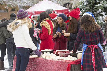 Download Christmas Through Your Eyes The Vampire Diaries Wiki Fandom