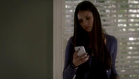 TVD321-027~Alaric-Elena.png (1.69 MB)