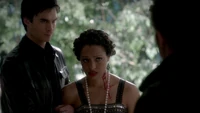 TVD321-019-Damon-Bonnie~Stefan.png (1.69 MB)