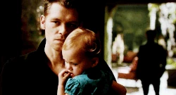 Tumblr o7qyktYCUq1vrd6epo1 500