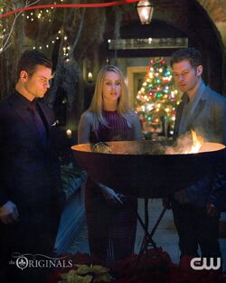 https://static.wikia.nocookie.net/vampirediaries/images/4/43/2019-Fall-Elijah-Rebekah-Klaus-cworiginals.jpg/revision/latest/scale-to-width-down/250?cb=20191222174138