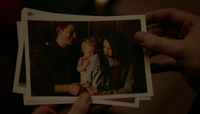 TO407-074-Hayley's Dad-Baby Hayley-Hayley's Mom-Photo~Klaus