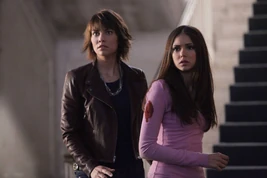 2x08 Rose-Rose-Elena