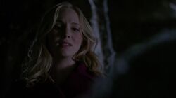 TVD 7x09 Cold As Ice - Caroline and Alaric