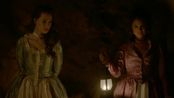 The Vampire Diaries 8x01: romance, morte e revelação surpreendente sobre  Sybil