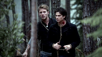 Vampire-diaries-4.14-down-the-rabbit-hole-taking-Damon-walkies