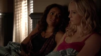 7X04-17-CarolineBonnie.jpg (65 KB)