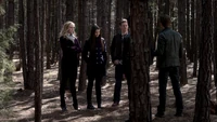 TVD318-028-Caroline-Elena-Matt~Damon~Stefan.png (2.85 MB)