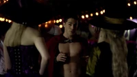 TVD107-074-Halloween Party~Caroline-Tyler~Bonnie.png (1.65 MB)
