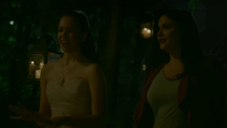 TVD The Vampire Diaries Josette,Lizzie,Jo & Alaric,awwwwwww.. :) - The wolf  that kills