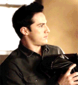 Tumblr nfgi08ExrG1qdq0nuo1 250.gif