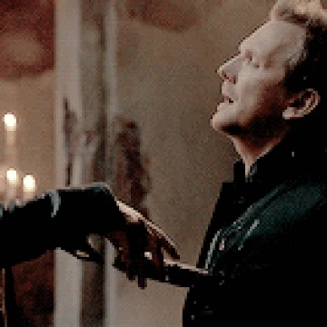 Mikael And Klaus The Vampire Diaries Wiki Fandom Bölümde bir flashback'te (geçmişe dönüş) yer alacak. mikael and klaus the vampire diaries