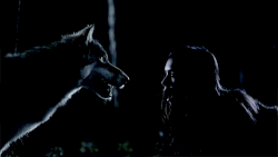 Elena face to face with a werewolf