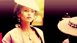 Steferine-katherine-and-stefan-24213162-500-283