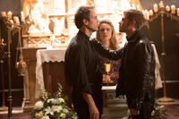 1x13 Crescent City-Kieran-Camille-Klaus