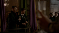 TO406-060-Klaus-Elijah