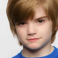 Sawyer Bell as Young Stefan Salvatore