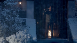 Kai signals to the Heretics that breakfast is ready