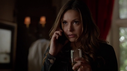 TVD 6x21 - Kai interrupts Alaric's wedding and kills Jo, Elena's knocked  unconscious