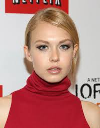 Penelope Mitchell - Wikipedia