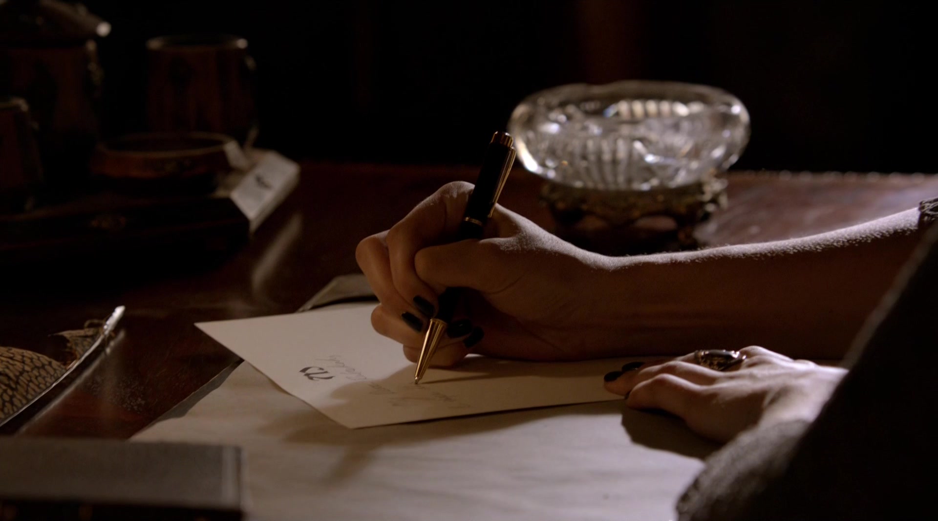 The Vampire Diaries: 7x15 - Alaric reads Damon's letter, Caroline