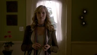 TVD208-076-Caroline.png (1.98 MB)