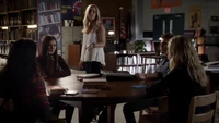 TVD410-061~April-Elena-Rebekah-Stefan~Caroline.png (2.18 MB)