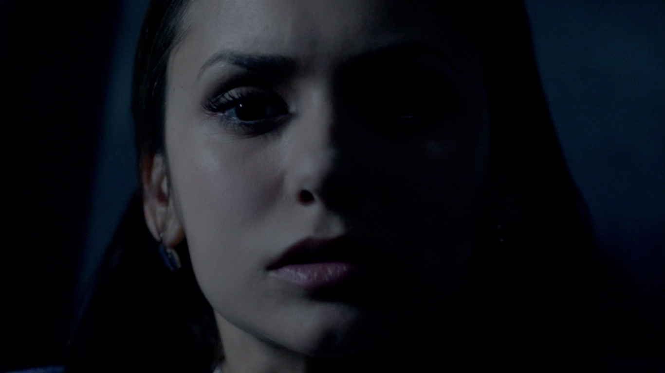 TVD 6x21 - Kai interrupts Alaric's wedding and kills Jo, Elena's knocked  unconscious