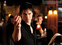 3x16 1912-Damon