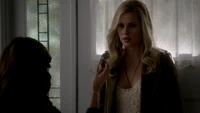TVD418-110~Katherine-Rebekah.png (2 MB)