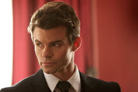 1x01 Always and Forever-Elijah-03