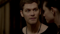 TO214-051-Klaus-Hayley