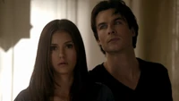 TVD204-071-Elena-Damon.png (1.58 MB)