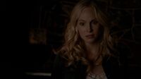 7X06-123-Caroline